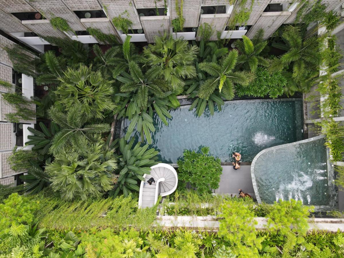 Baitong Hotel&Resort Phnom Penh Exterior foto